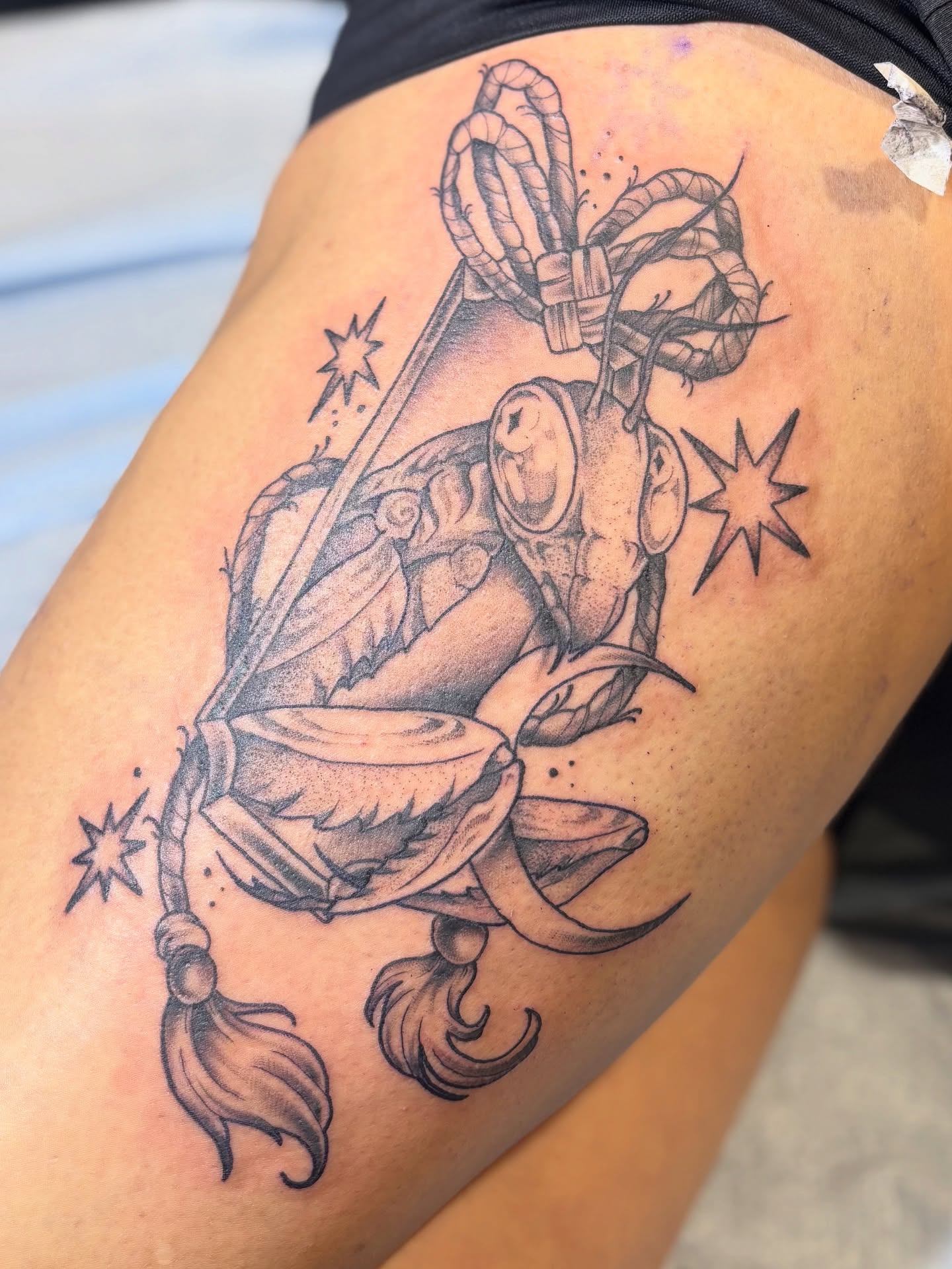 Frog black and grey tattoo on the thigh by Dee - MA Tattoo Artist, Concord, Massachusetts