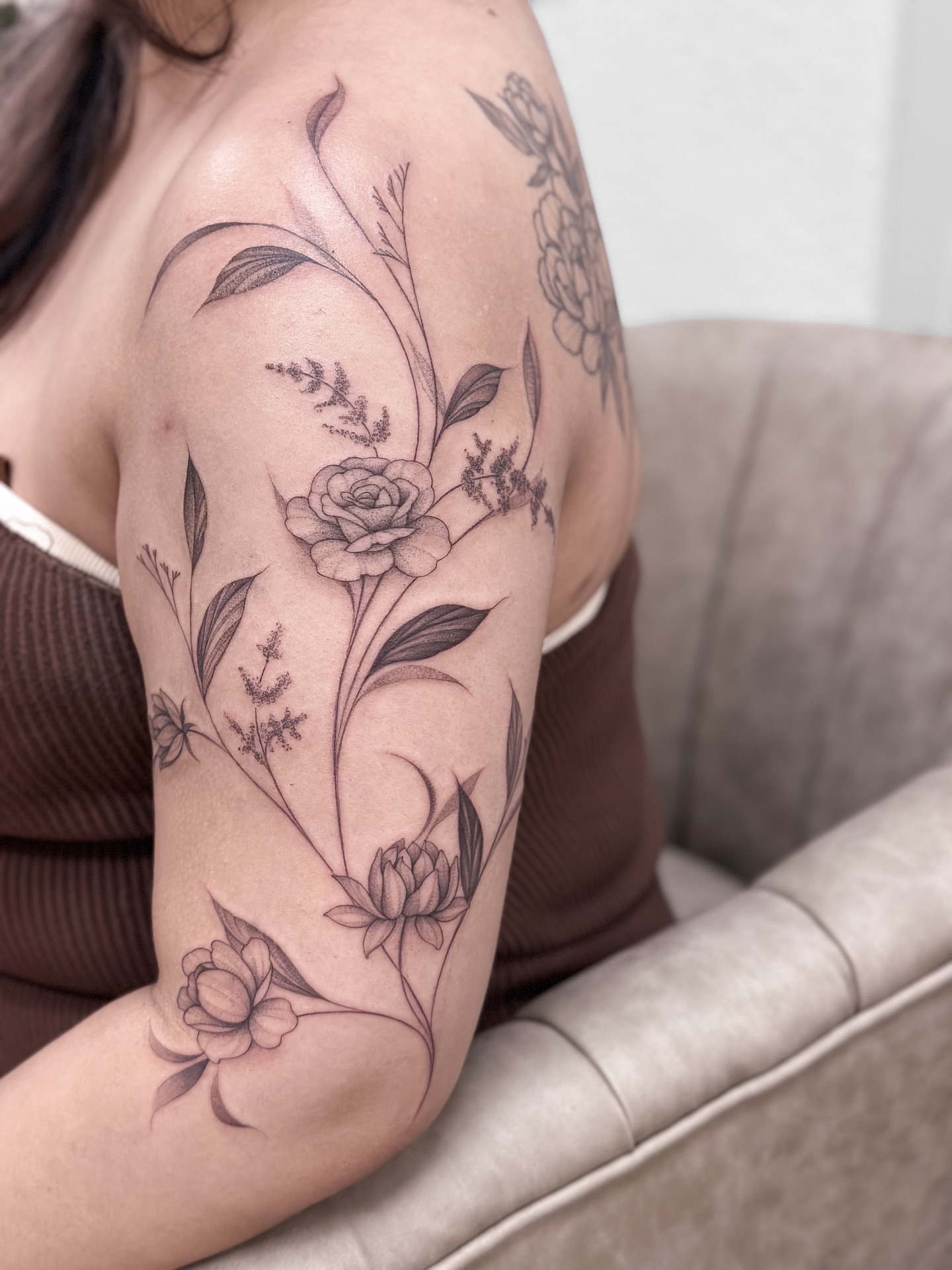 Tattoo by @xiu.tattoos — black_and_grey, realism