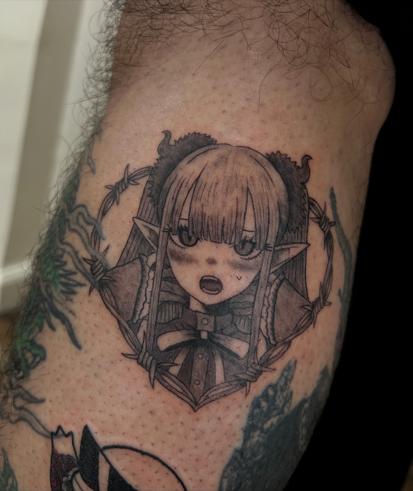 Elf girl anime tattoo on the thigh by Diana García