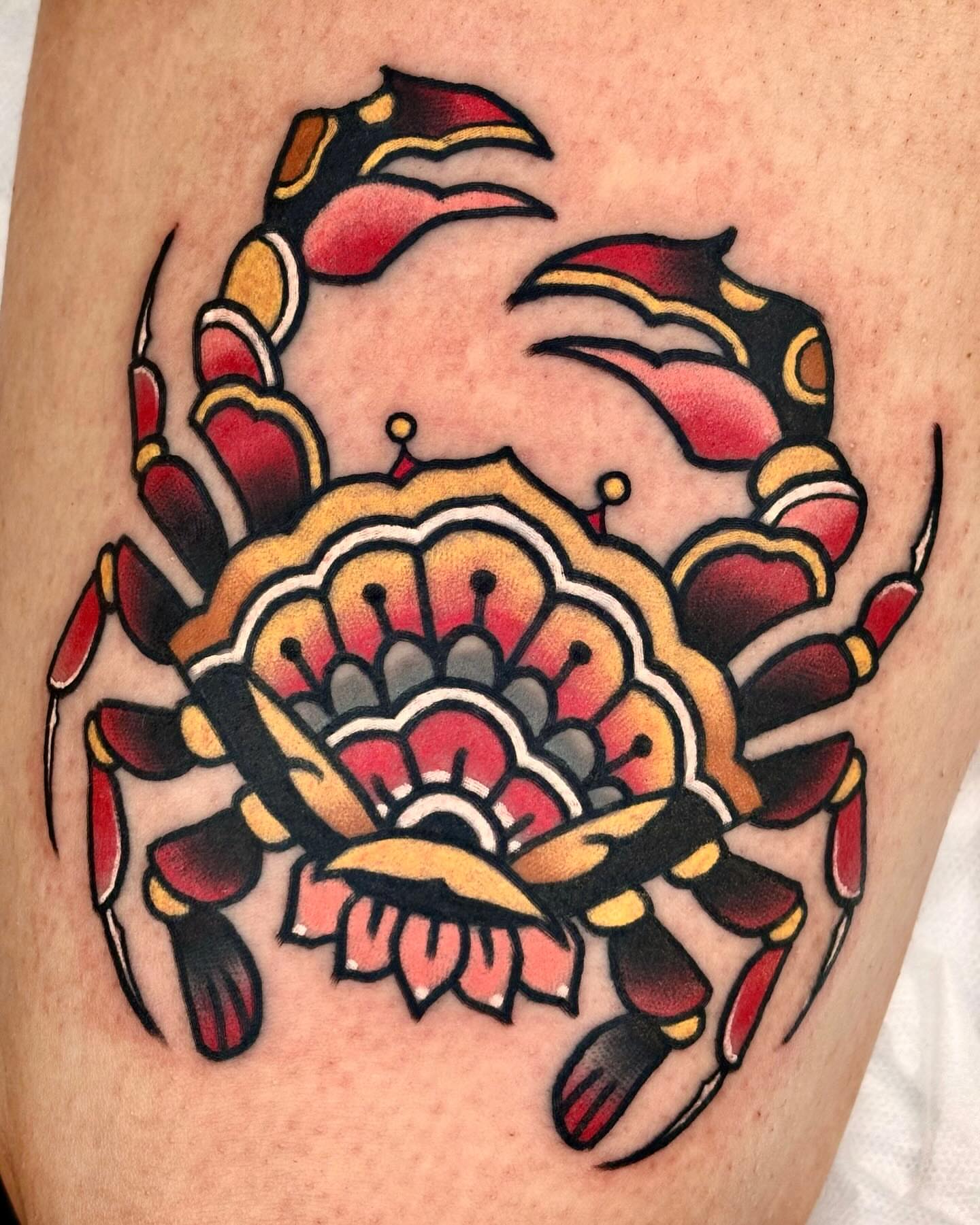Crab American traditional tattoo on the thigh by 부산타투