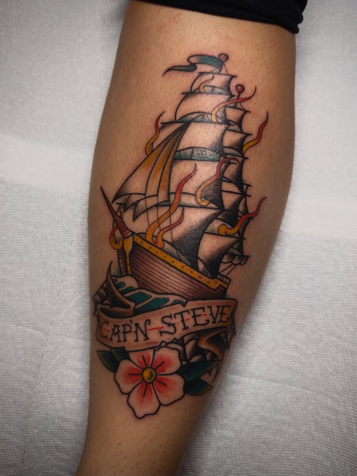 Tattoo by @urmomtat2 — american_traditional