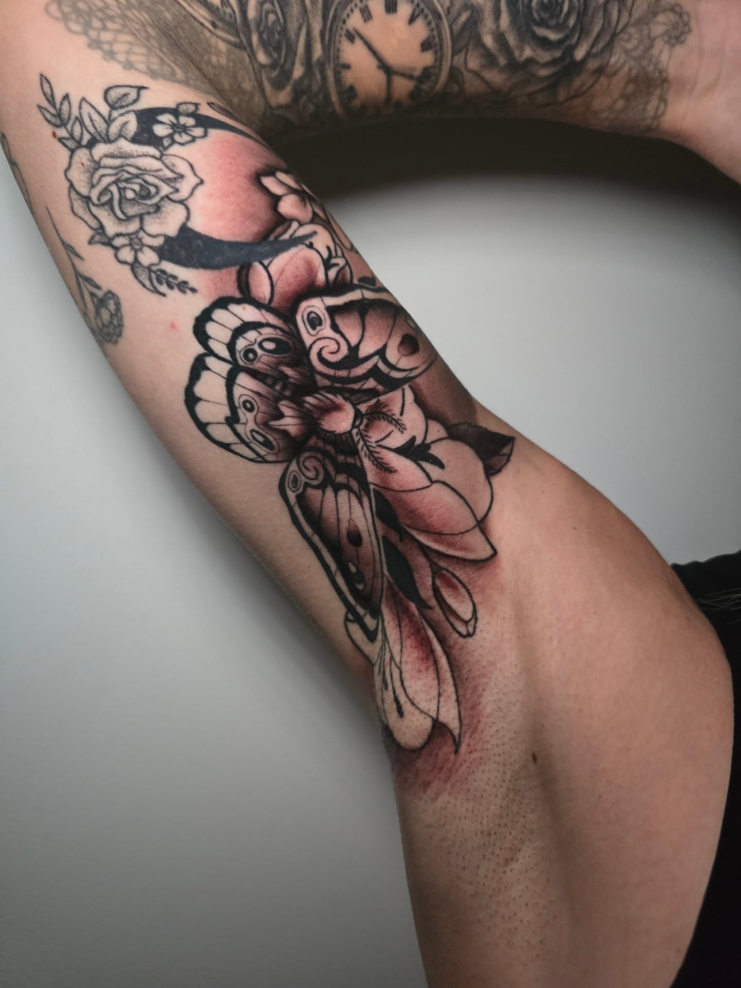 Tattoo by @sawchukart — black_and_grey