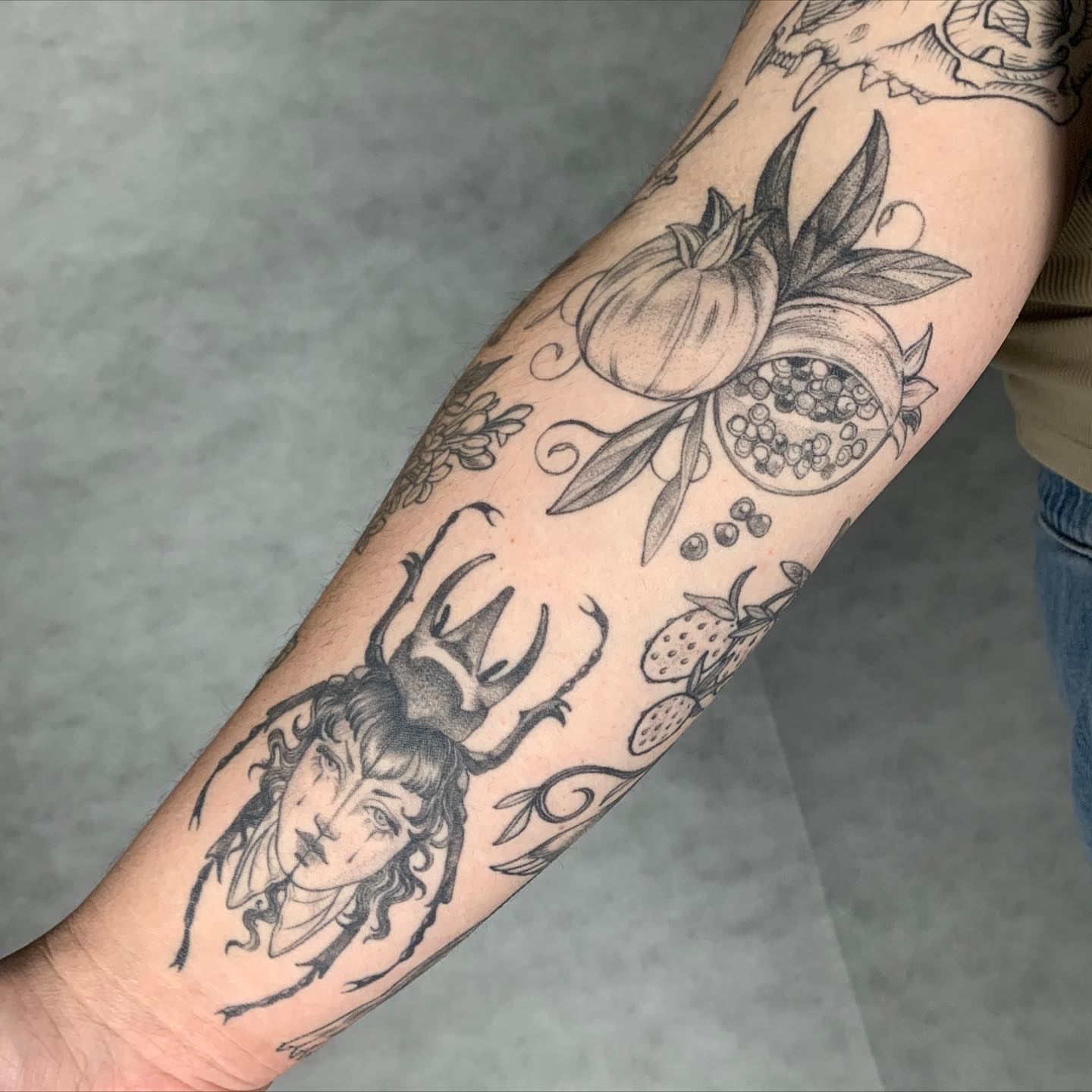 Tattoo by @tabby_wirebach_tattoos — black_and_grey