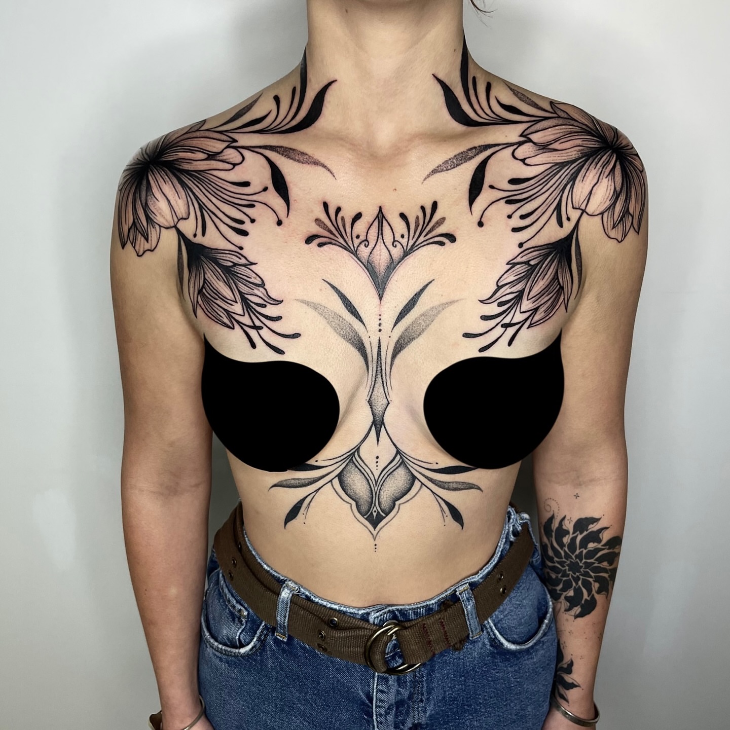 Skull dotwork tattoo on the chest by Elisa