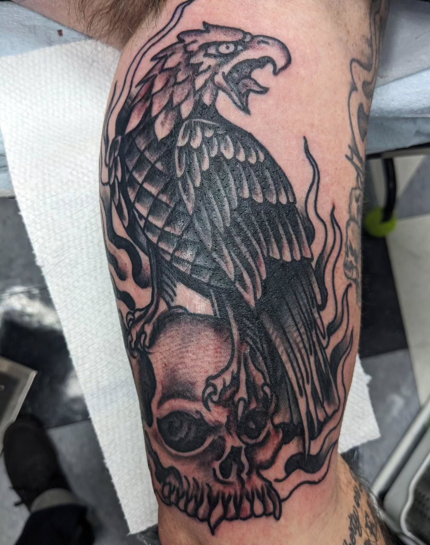 Tattoo by @leruetattoo — black_and_grey
