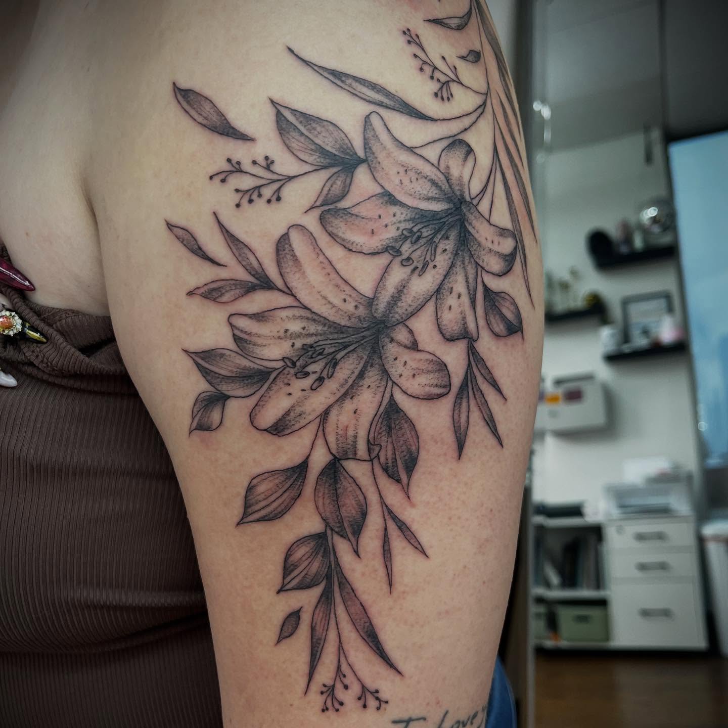 Tattoo by @jesscorinnetattoo — black_and_grey, realism