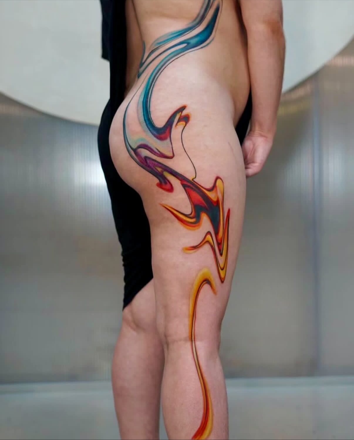 Flame new school tattoo on the thigh by ＳＥＲＧＥＩ ＪＡＥＲ [ˈʤeɪər]
