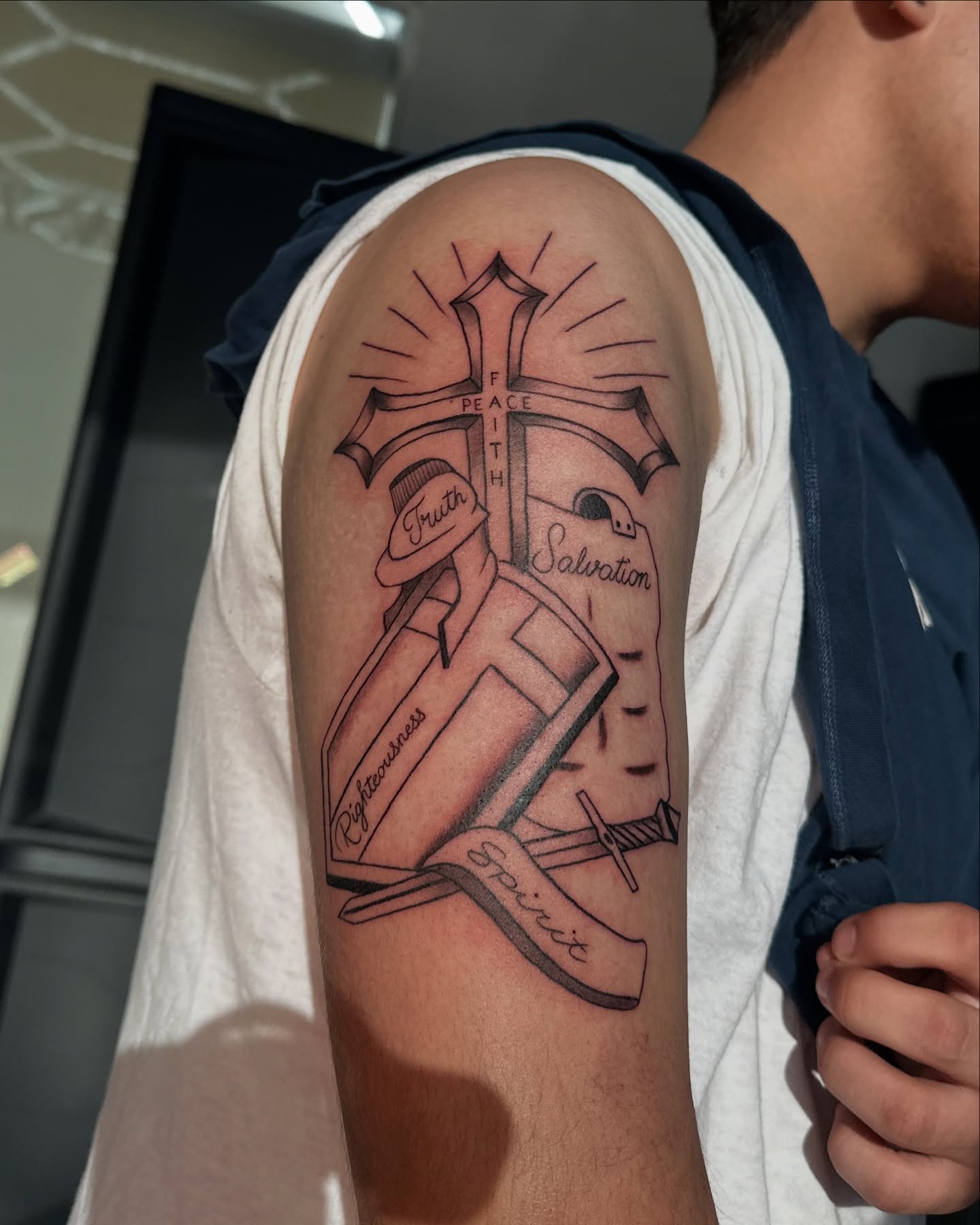 Tattoo by @persialeilani — black_and_grey