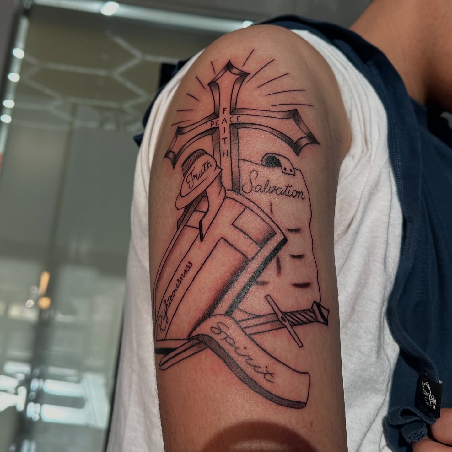 Tattoo by @persialeilani — black_and_grey