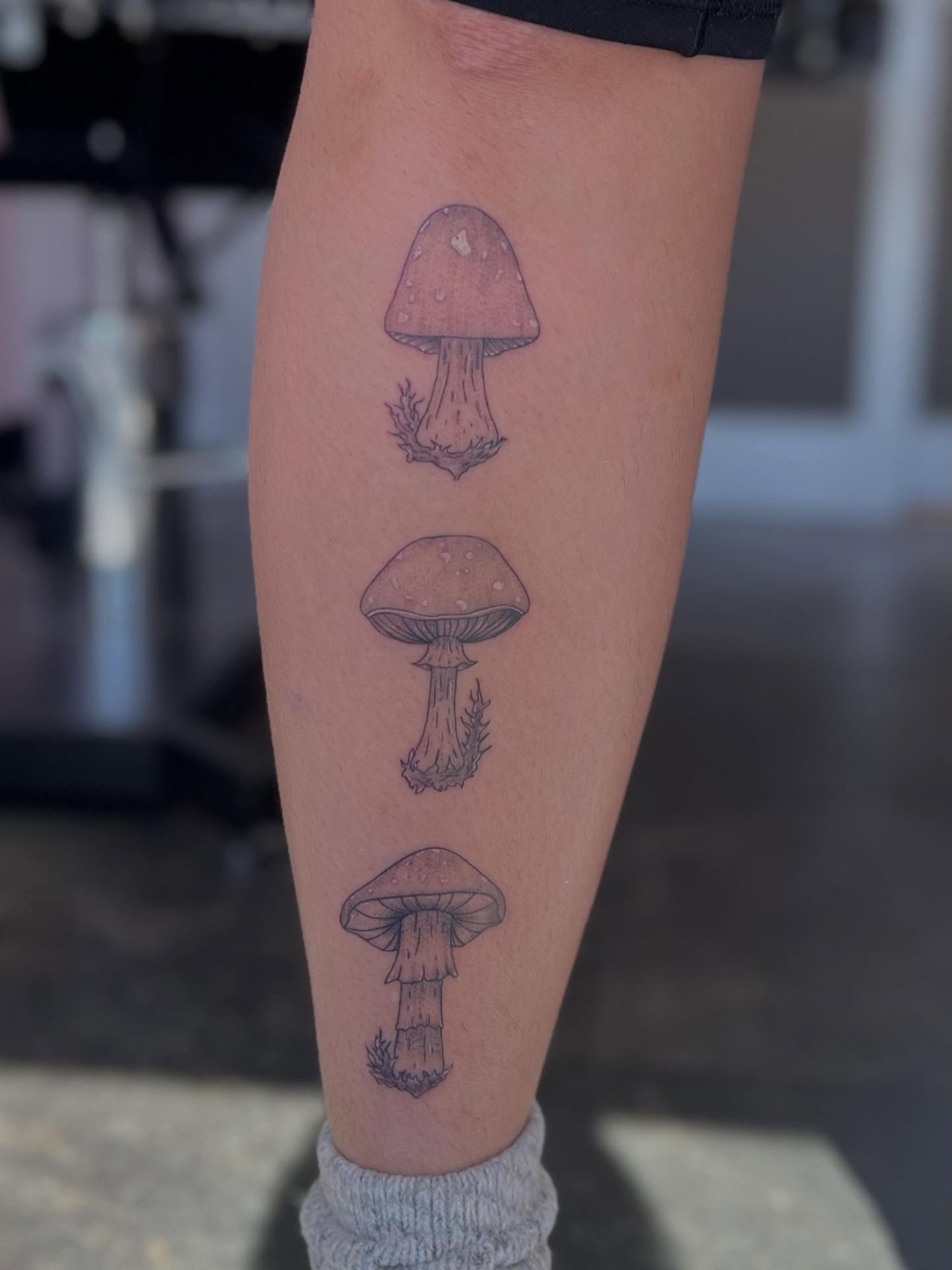 Tattoo by @tattsbykat_ — black_and_grey