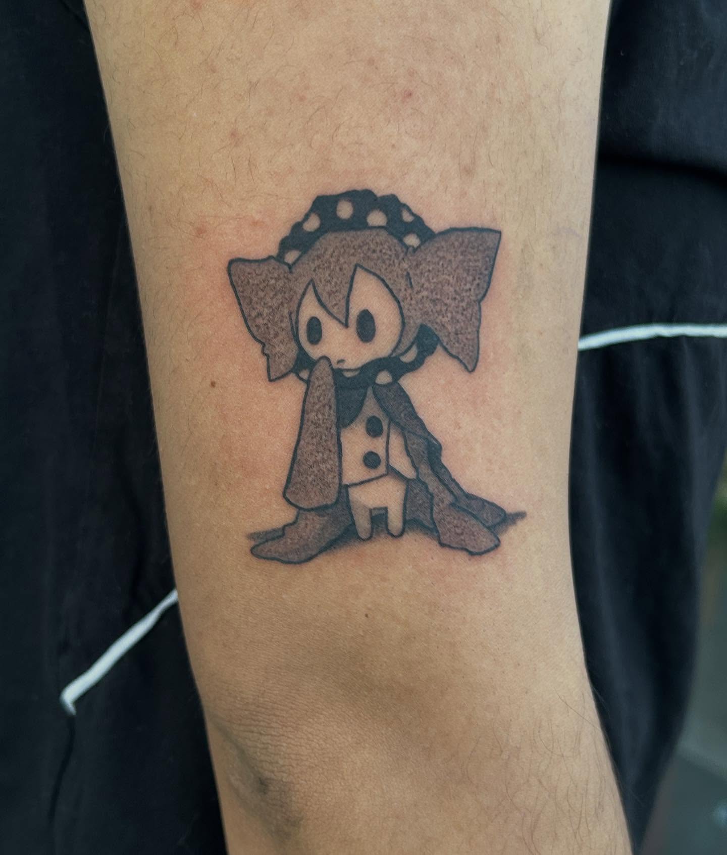 Tattoo by @kerostene — dotwork