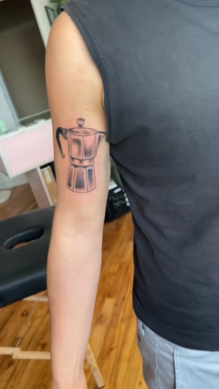 Tattoo by @amandagrimatattoo — fine_line