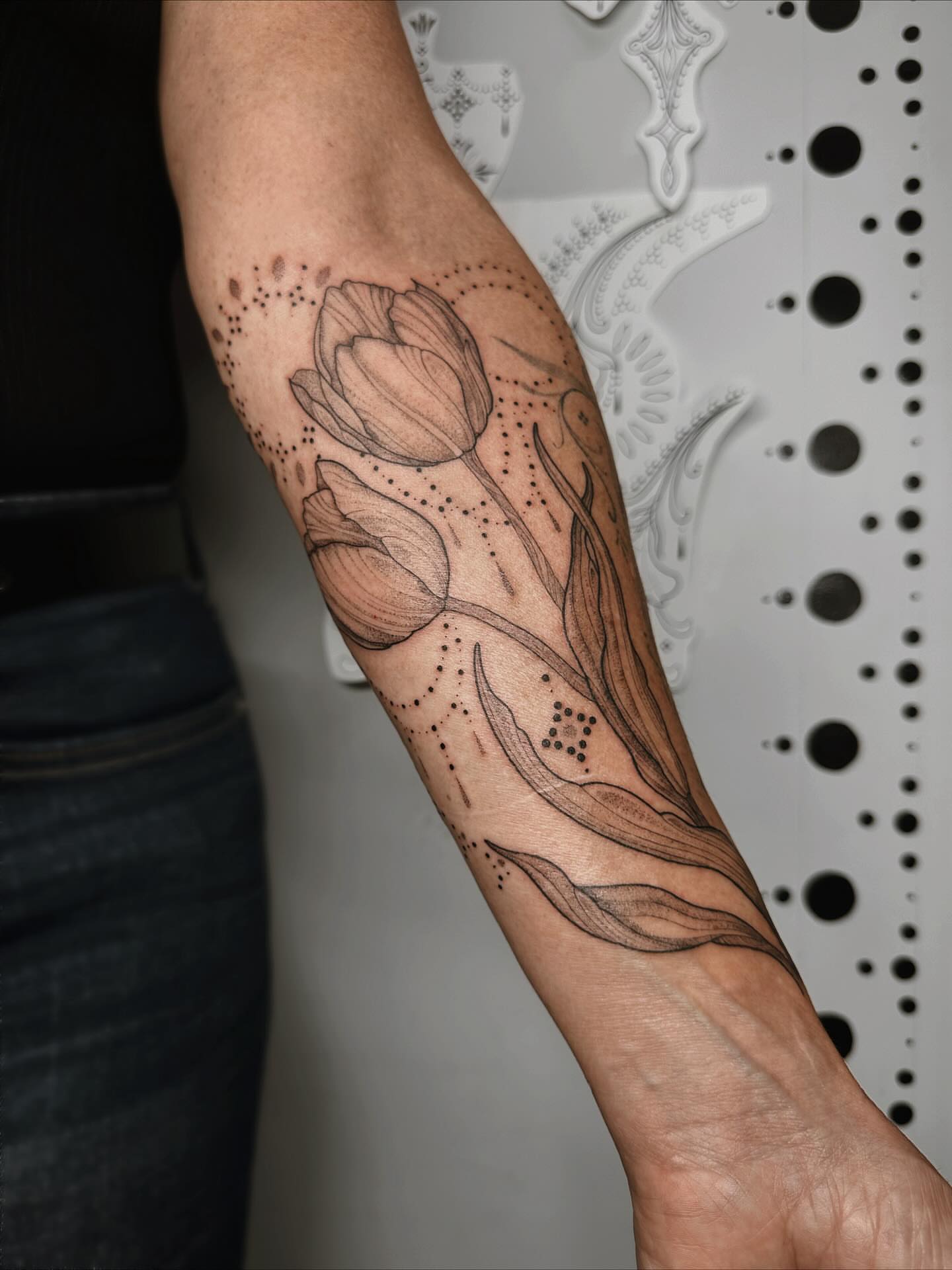 Tattoo by @mushrooomqueen — dotwork