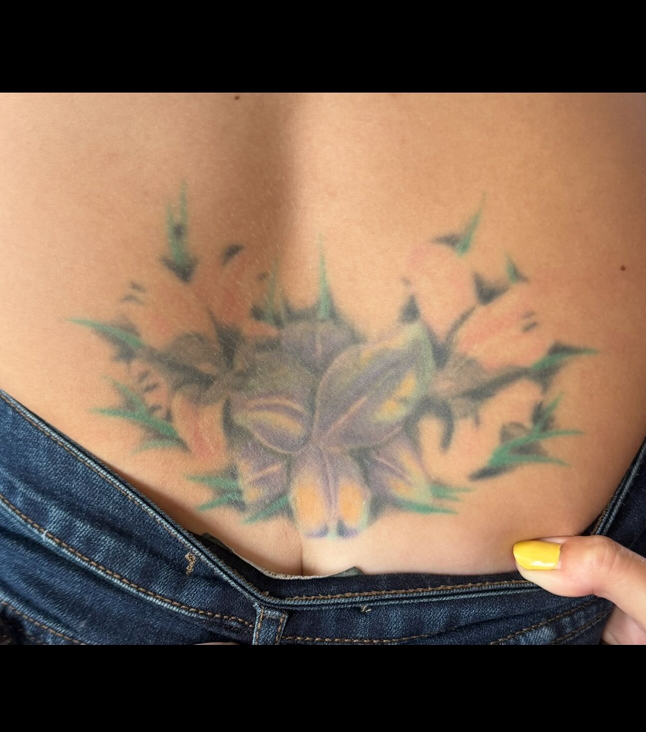 Flower new school tattoo on the torso by @carissaetattoos