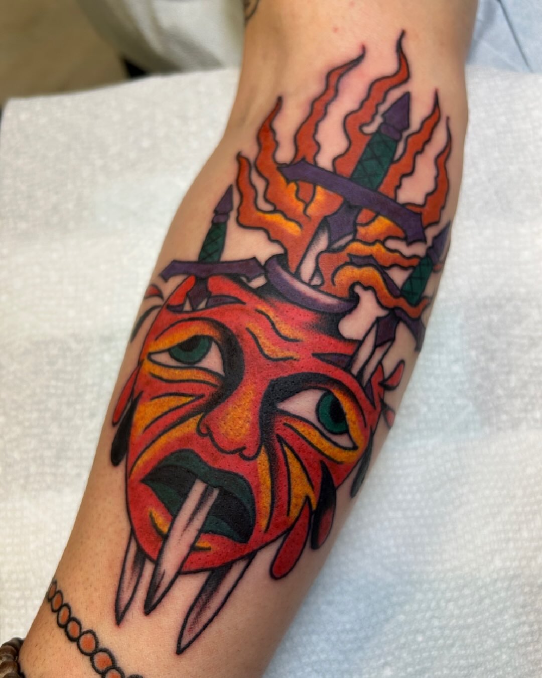 Tattoo by @erineinhorn — american_traditional