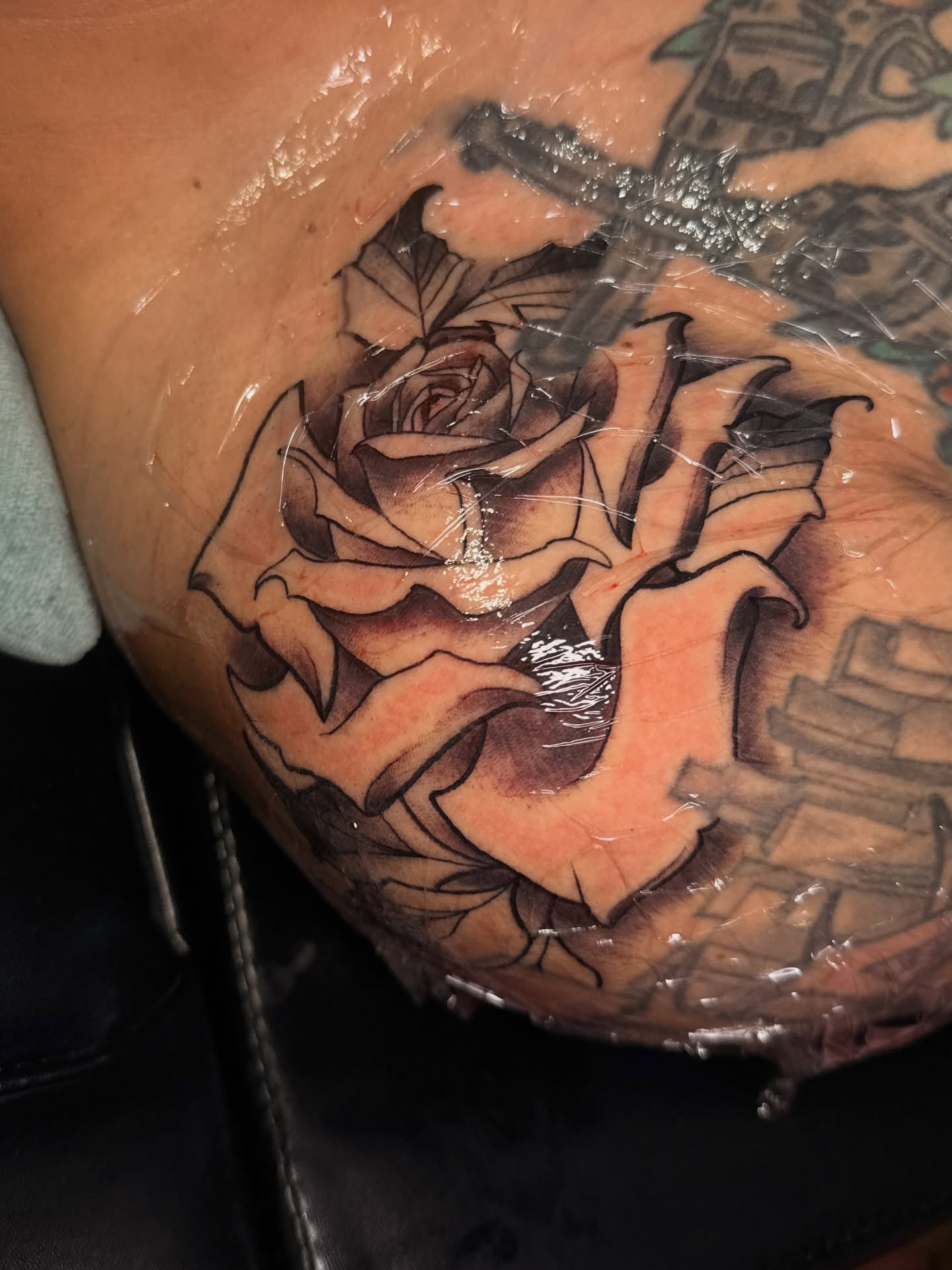 Tattoo by @jackse_e β black_and_grey
