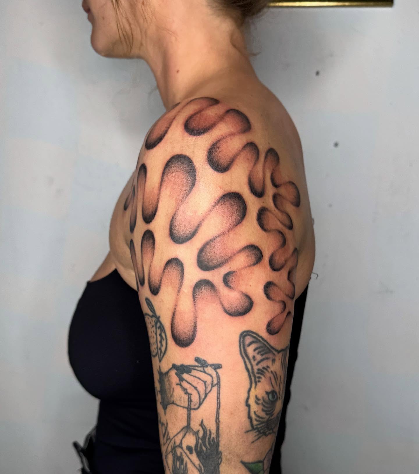 Abstract pattern dotwork tattoo on the shoulder by @mr.smiley___