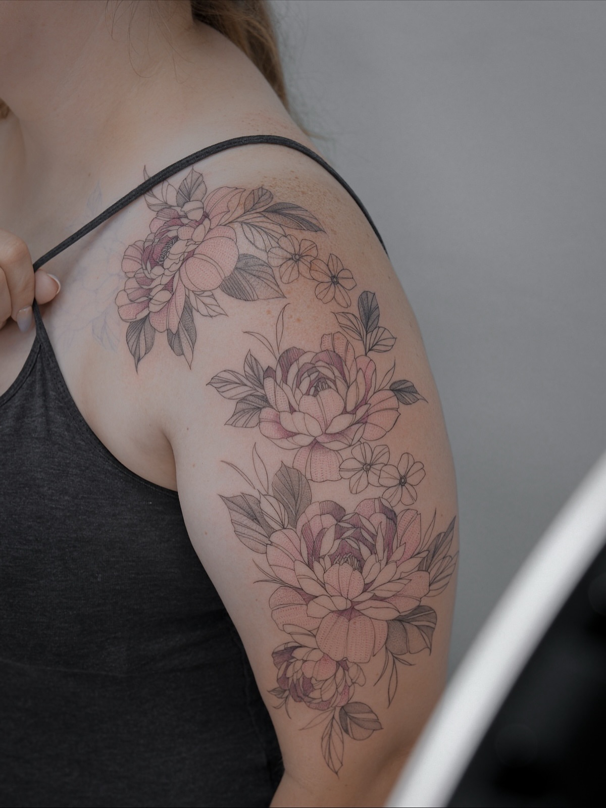 Floral bouquet realism tattoo on the shoulder by Tattoo in Charlotte NC, Charlotte, North Carolina