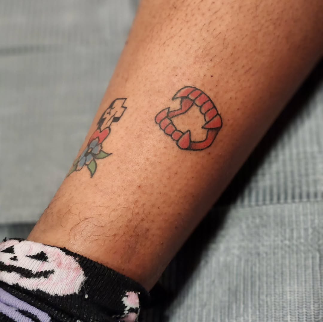 Tattoo by @queenofchaostattoos — american_traditional