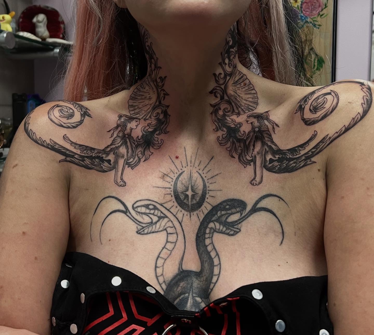 Tattoo by @tattsbykat_ — black_and_grey, geometric