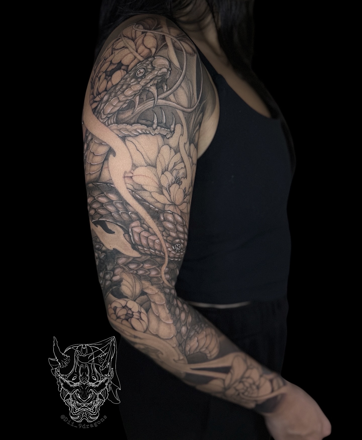 Tattoo by @dii_9dragons β black_and_grey, realism