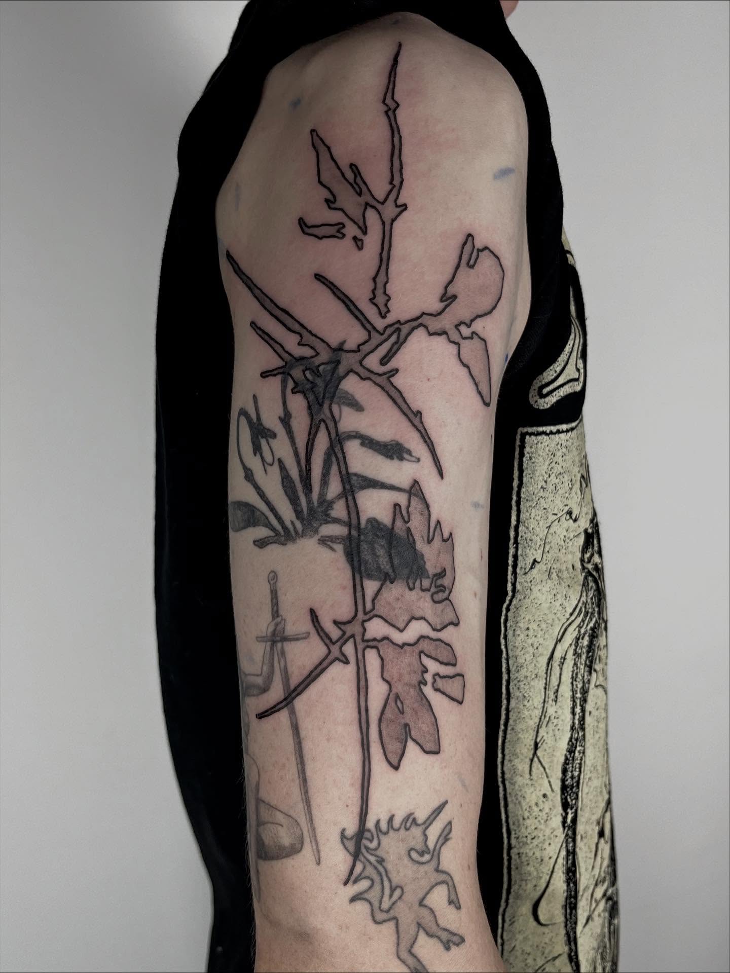 Tattoo by @pls_tnx — black_and_grey