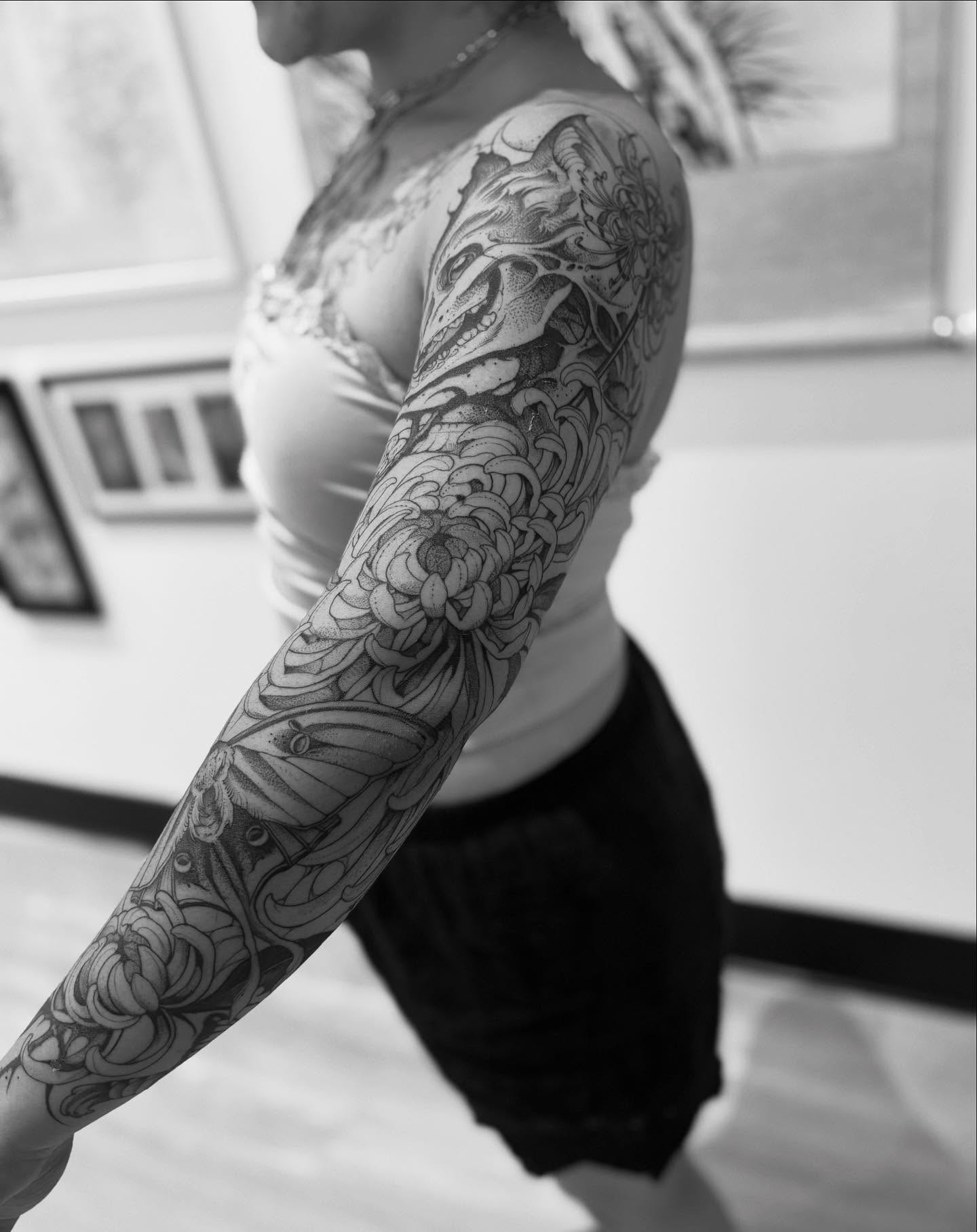 Tattoo by @blightttattoo — black_and_grey