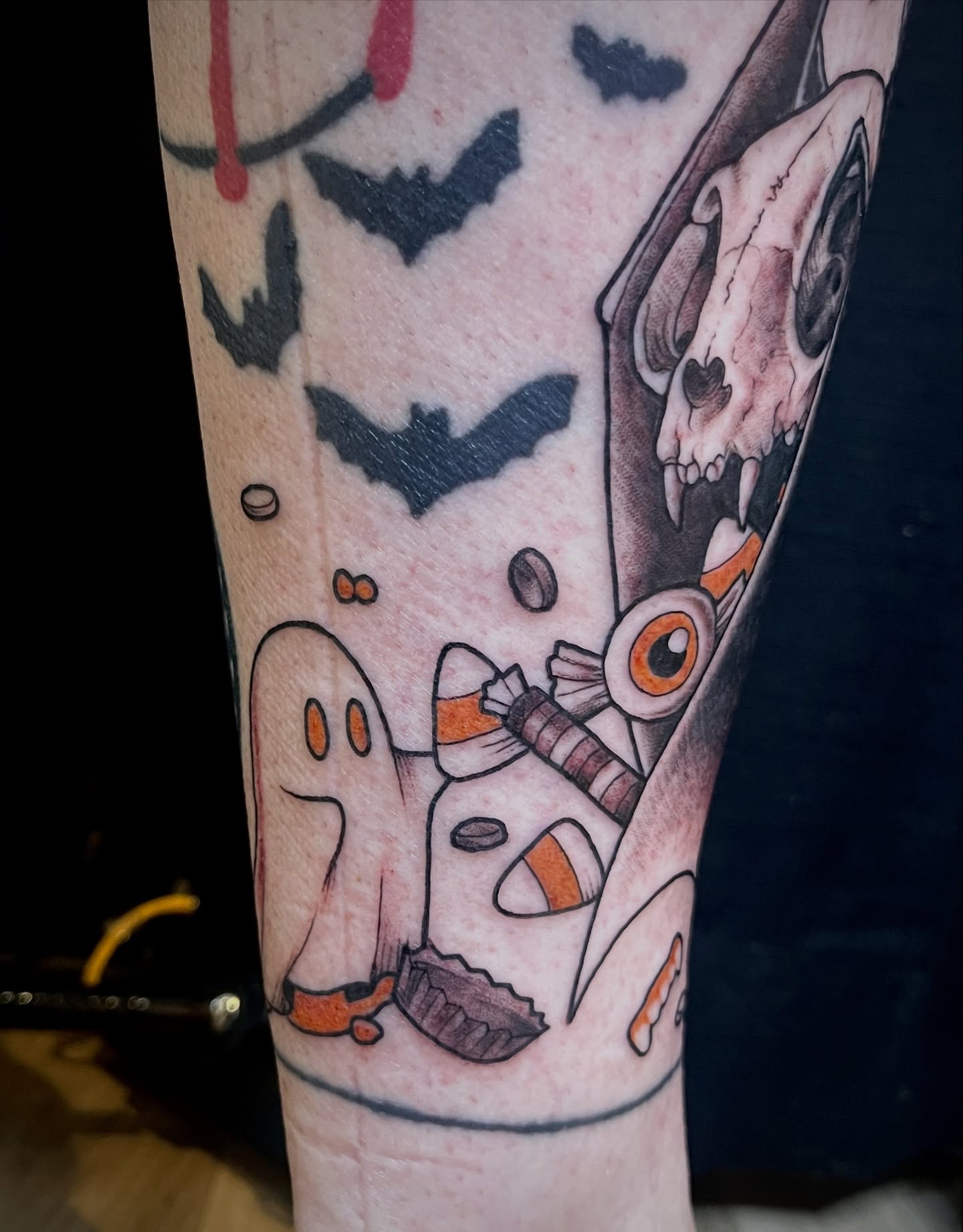 Tattoo by @inkbybellie — new_school, dotwork