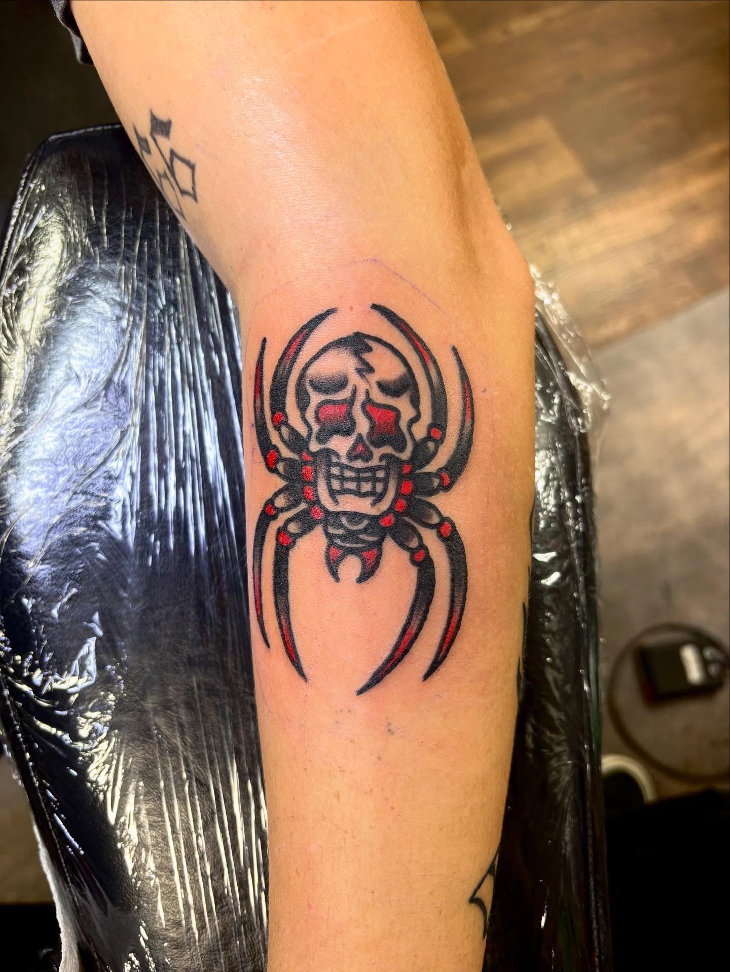 Tattoo by @davidiratattoos — trash_polka