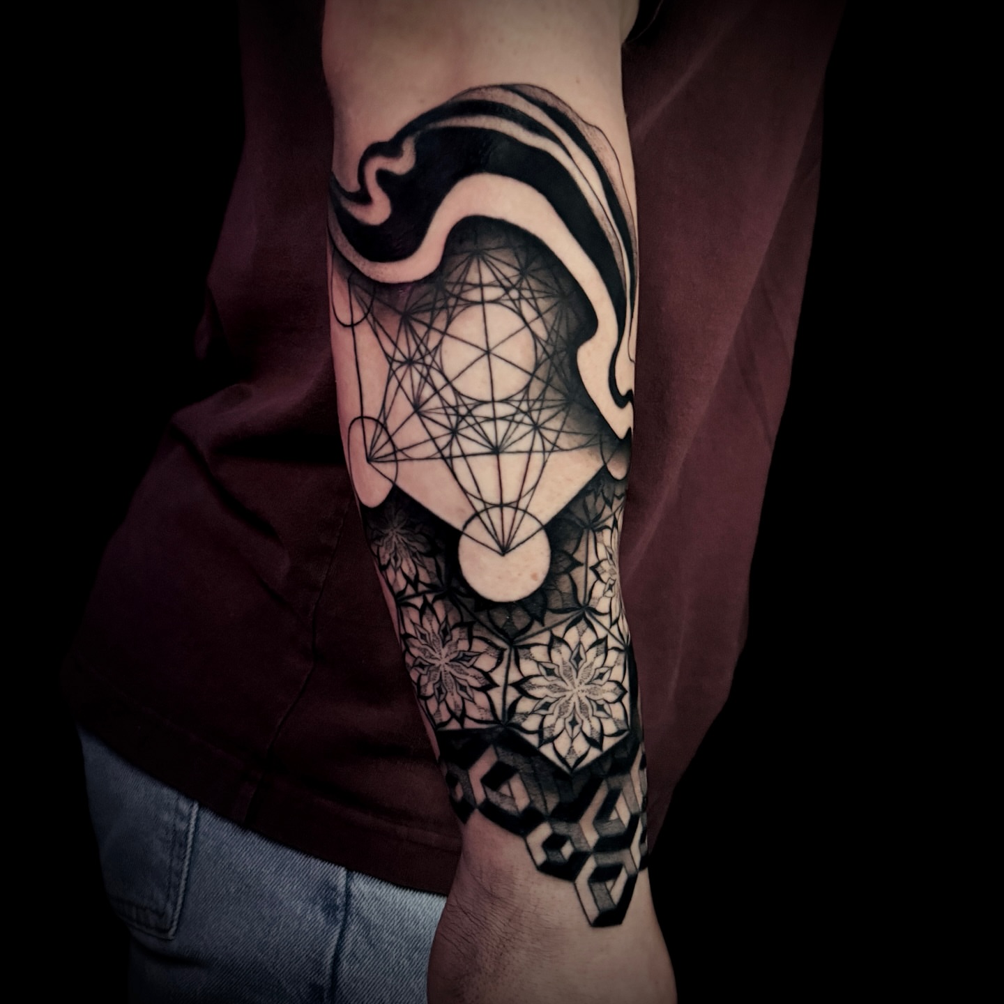 Geometric design geometric tattoo on the forearm by 𝕭𝖆𝖇𝖊𝖔𝖓𝖙𝖍𝖊𝖒00𝖓🌙🪬, Colorado Springs, Colorado