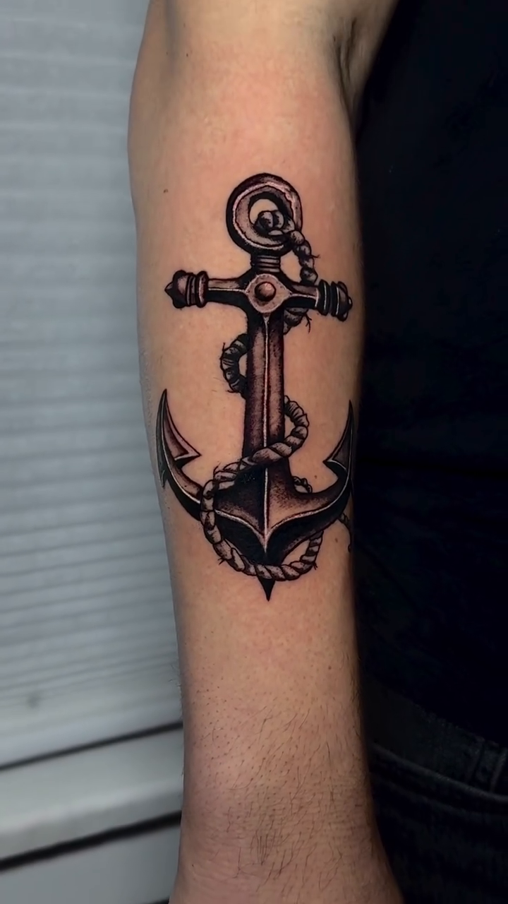 Anchor realism tattoo by caleb coley