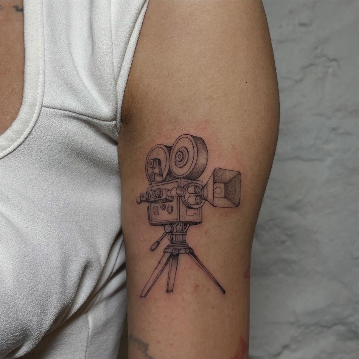 Tattoo by @tatubuny — black_and_grey