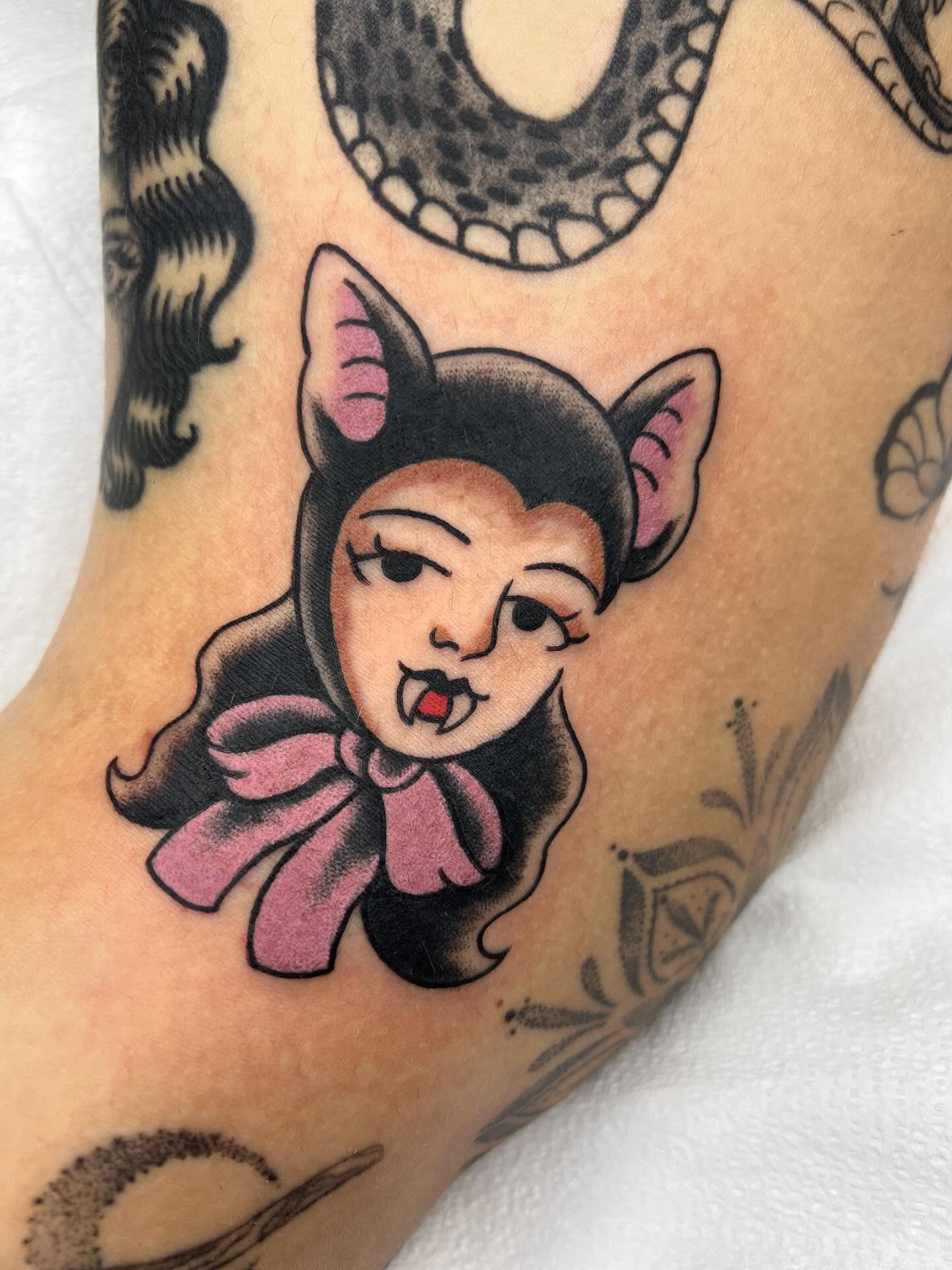 Tattoo by @hannahtattana — american_traditional
