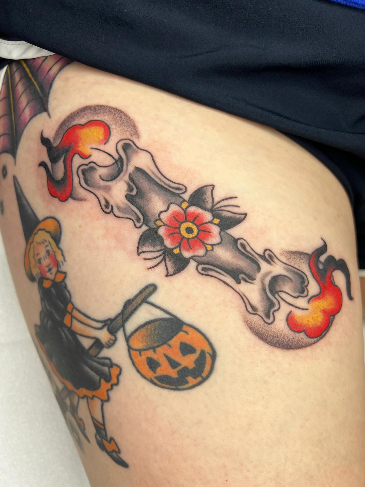 Tattoo by @hannahtattana — american_traditional