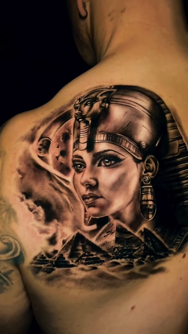 Tattoo by @gustavo.bulldogtattoo — realism, black_and_grey