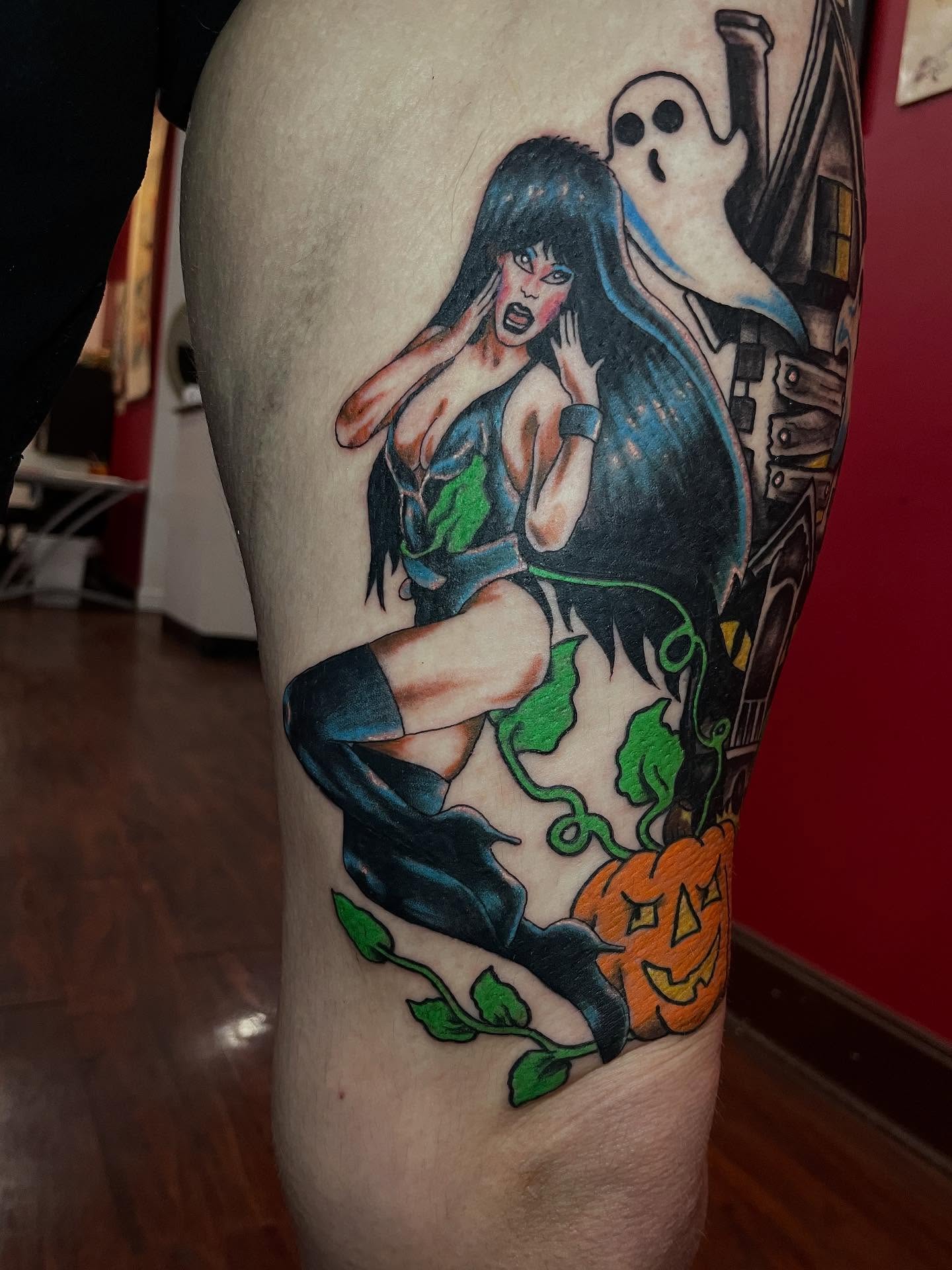 Tattoo by @chrissyungrew โ illustrative