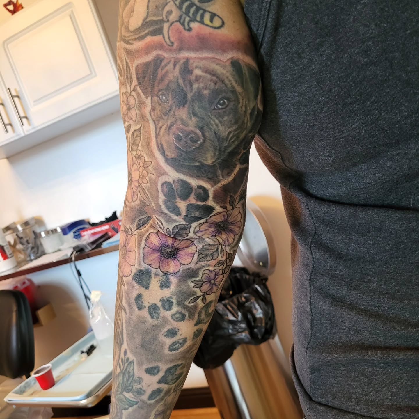Tattoo by @ele_tattoos — realism, dotwork