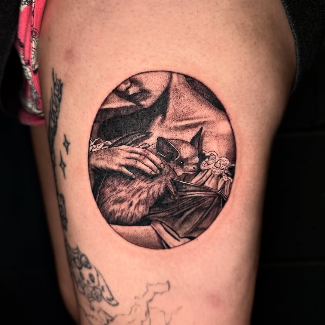 Woman holding a bat realism tattoo on the thigh by 𝖎𝖘𝖆 ✶ 𝖉𝖋𝖜 𝖙𝖆𝖙𝖙𝖔𝖔𝖘
