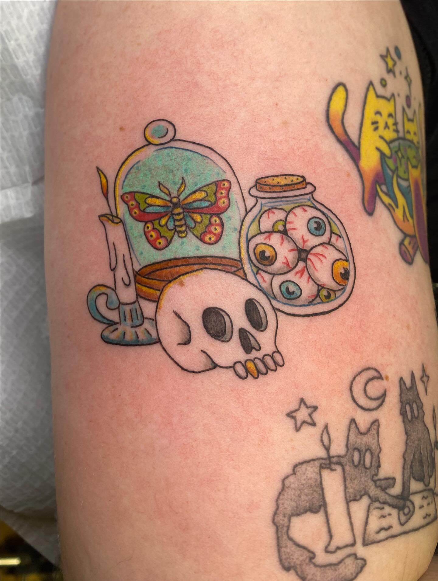 Tattoo by @oliviatawzertattoo — dotwork