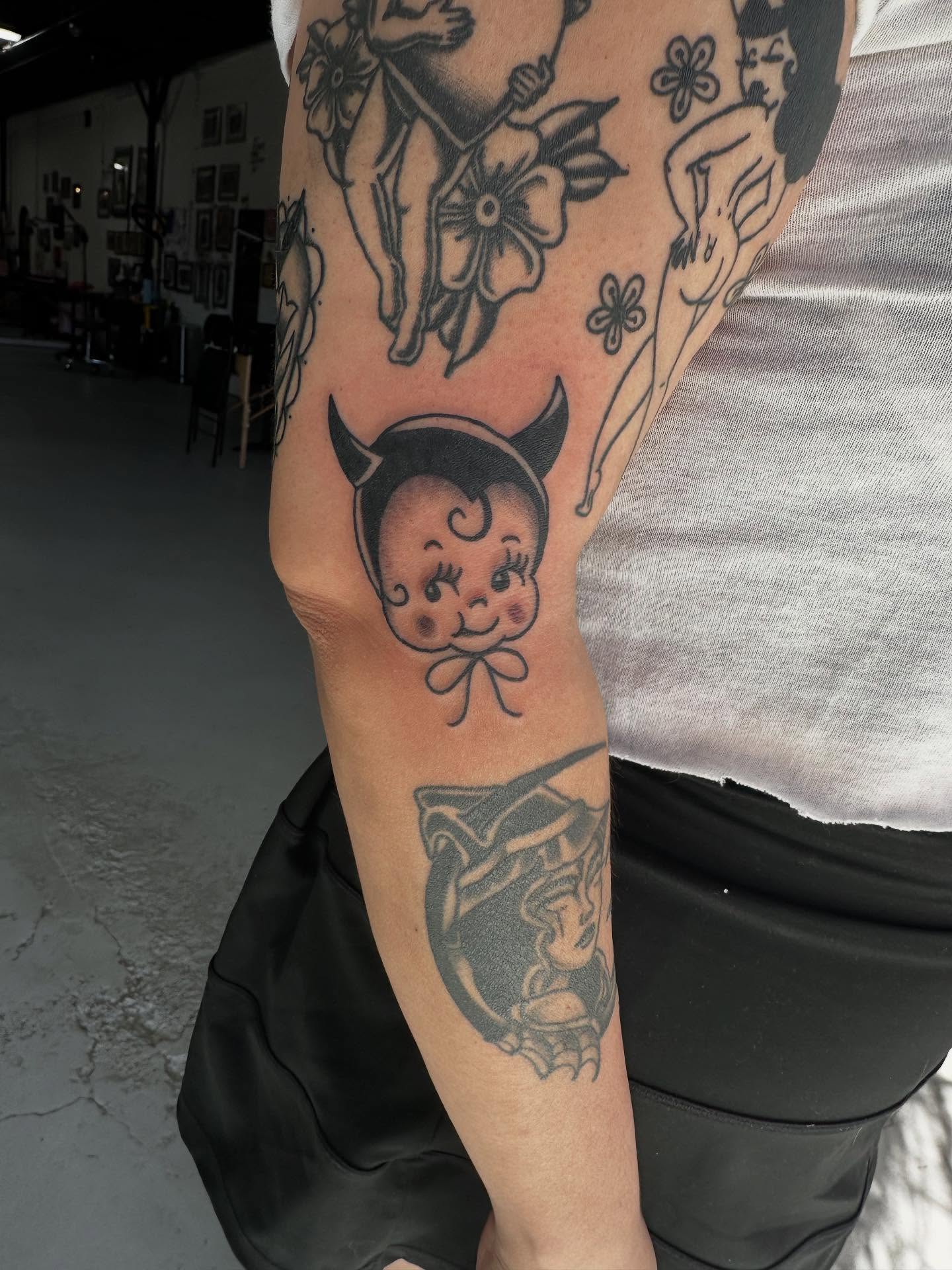 Tattoo by @hannahmoon.tattoos — american_traditional