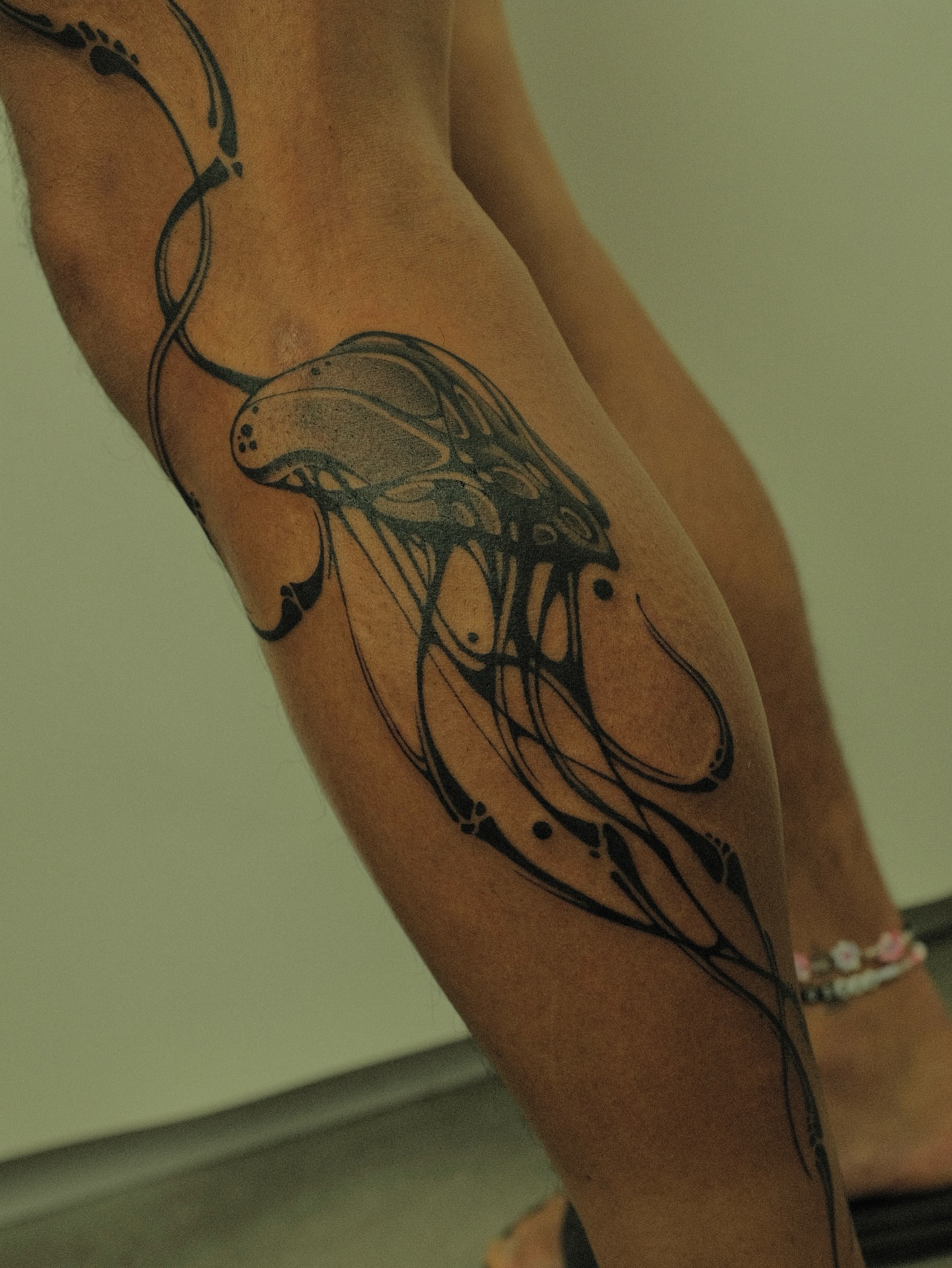 Tattoo by @xiaolun_tatt — black_and_grey
