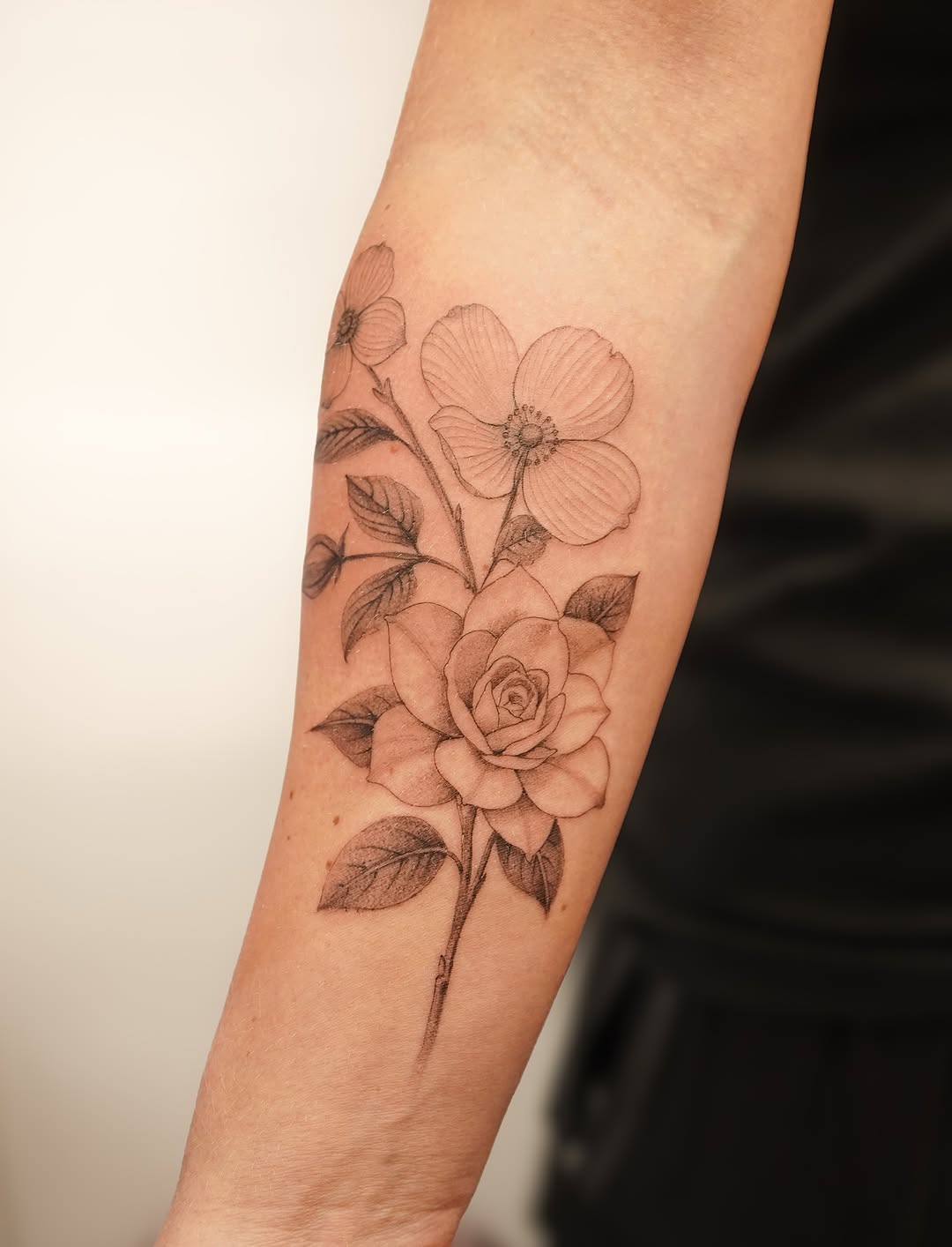 Tattoo by @tinnasole — fine_line, black_and_grey