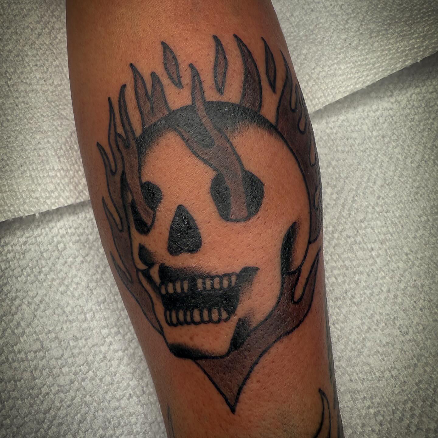 Tattoo by @harpertat2 — black_and_grey