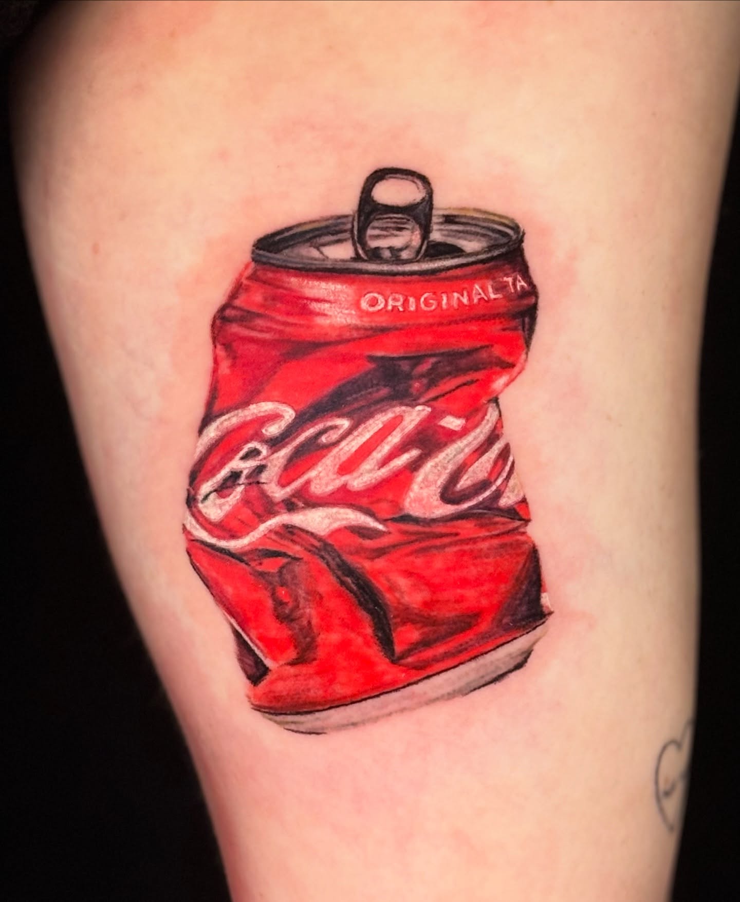 Coca-Cola can realism tattoo on the thigh by jordy
