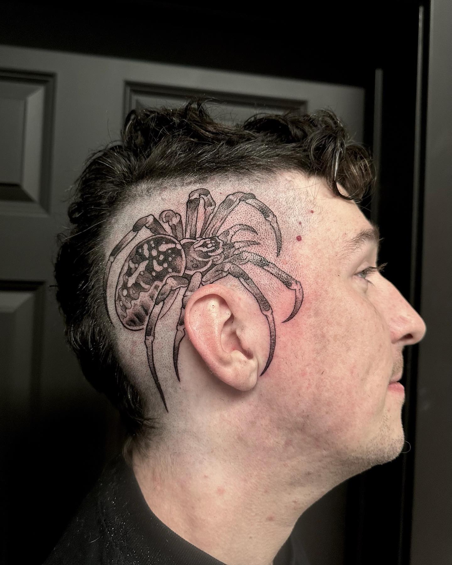 Tattoo by @cierahightattoos β dotwork