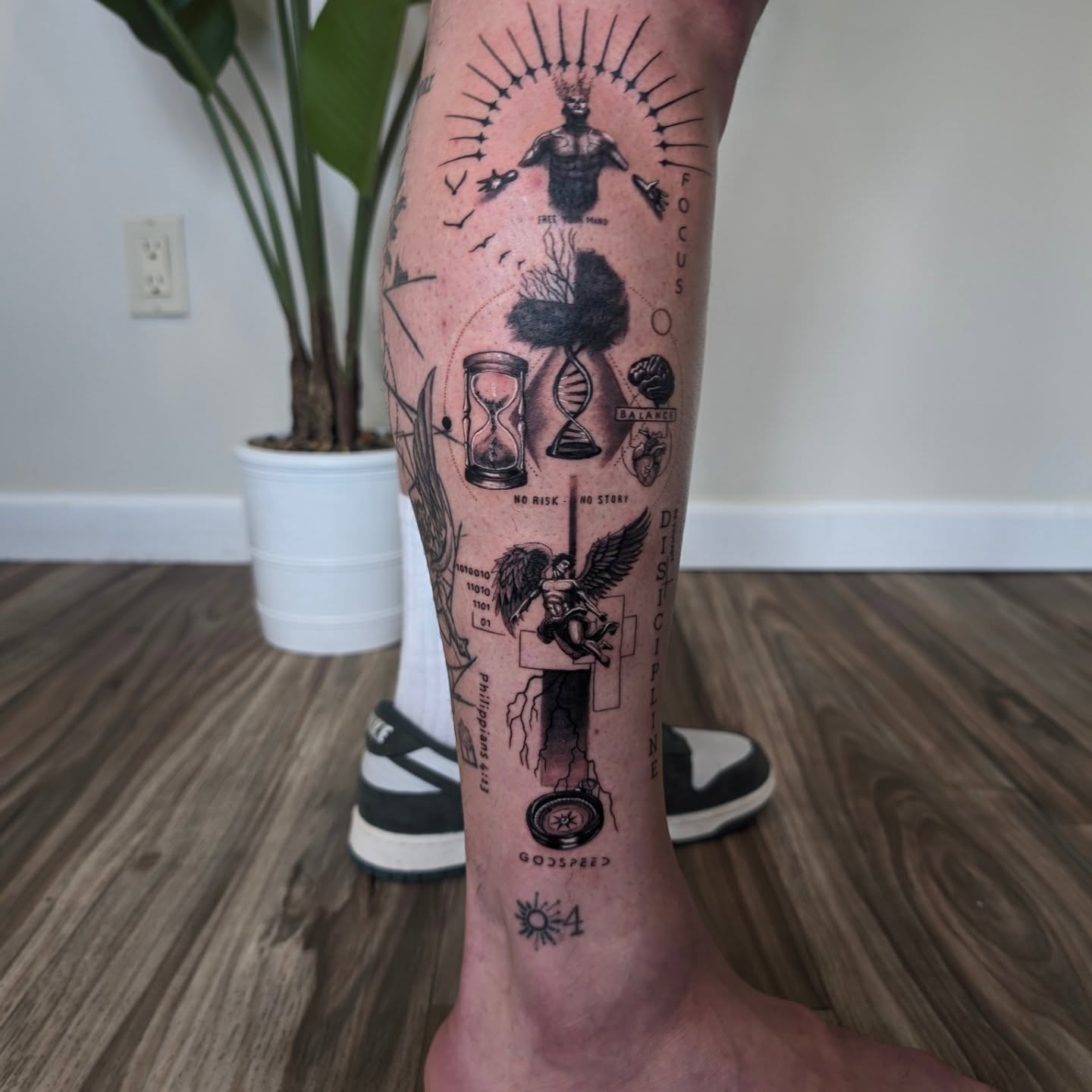 Tattoo by @antop_art — black_and_grey, geometric
