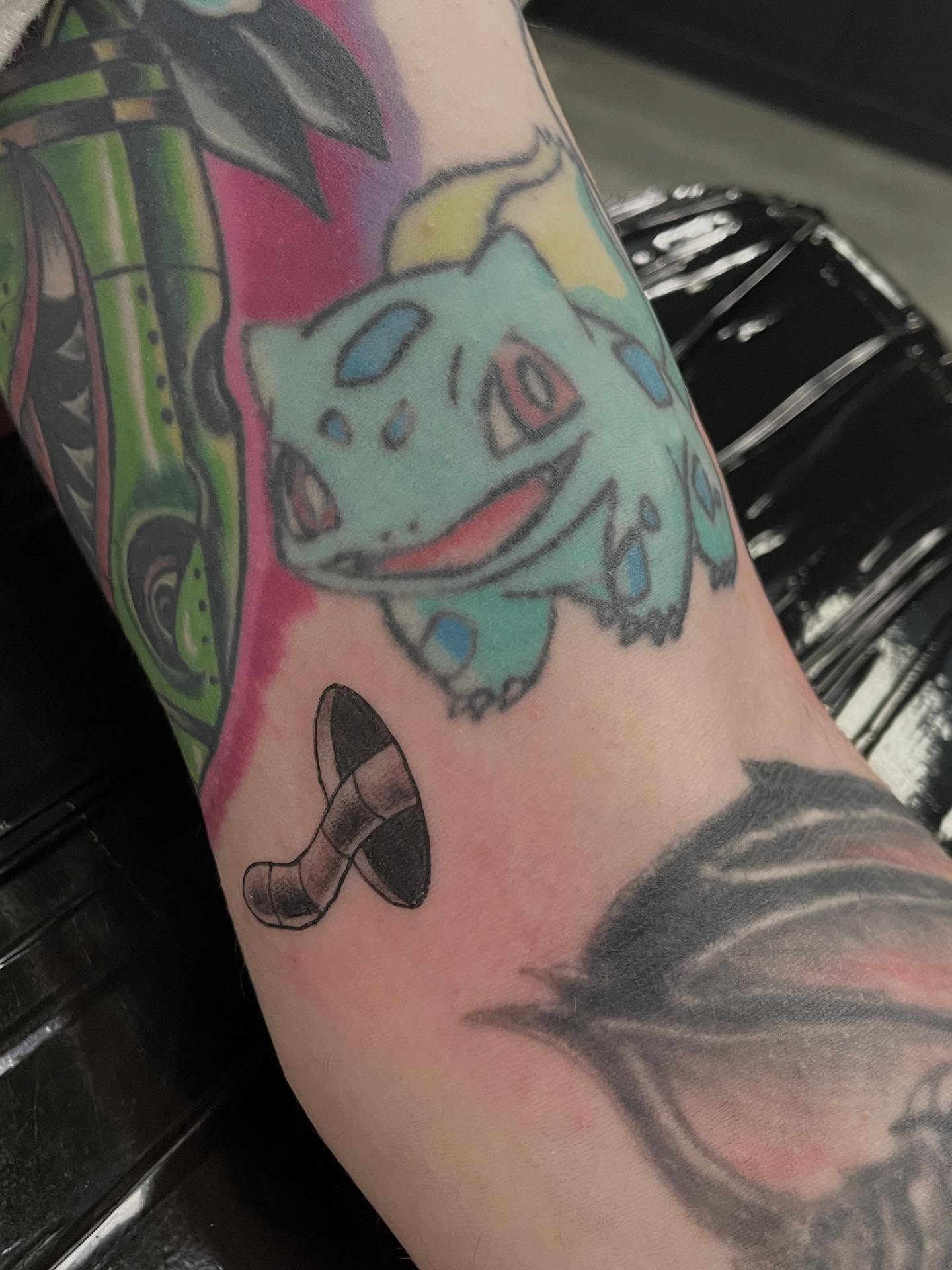 Tattoo by @jennanabread_ink — american_traditional
