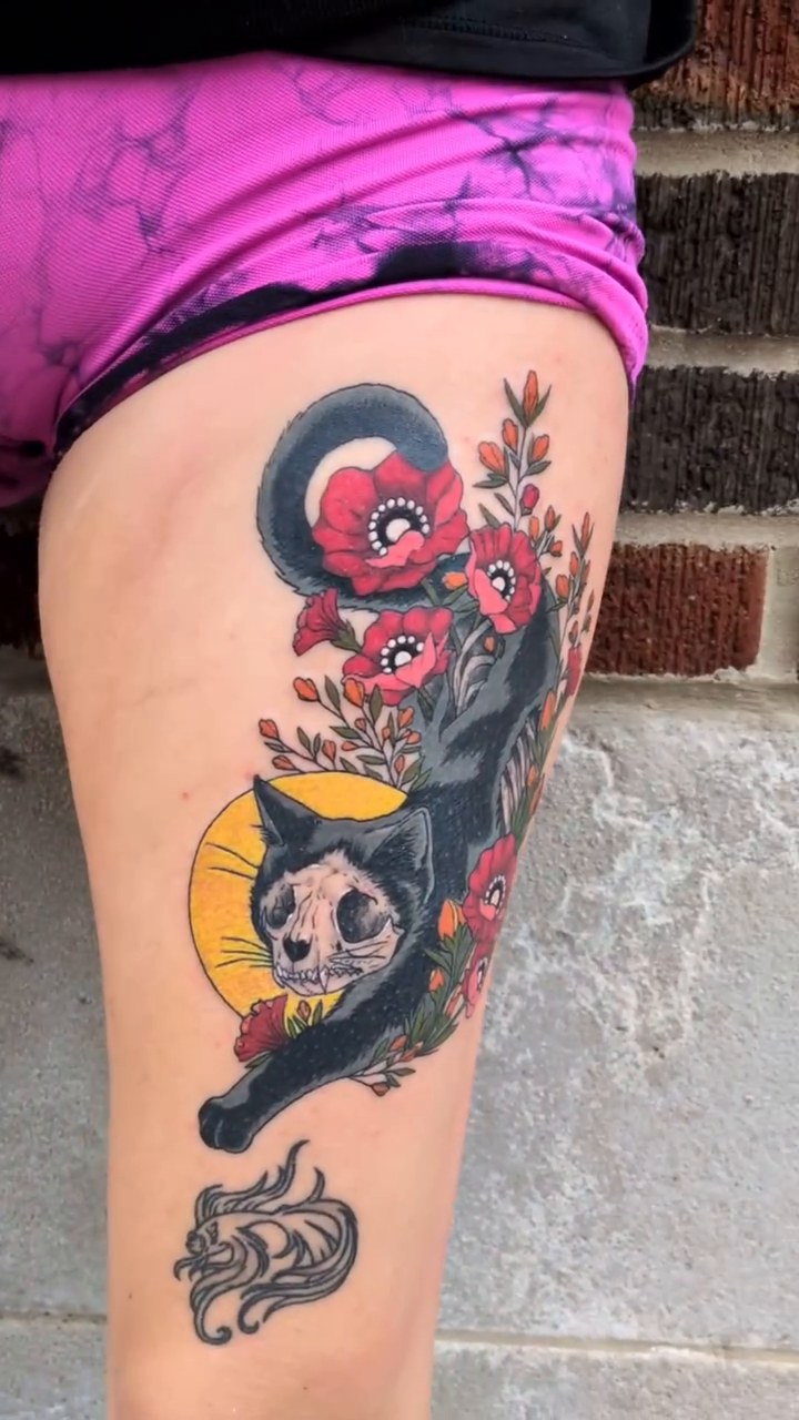 Black cat with skull and flowers neo-traditional tattoo on the thigh by Damon 🥀
