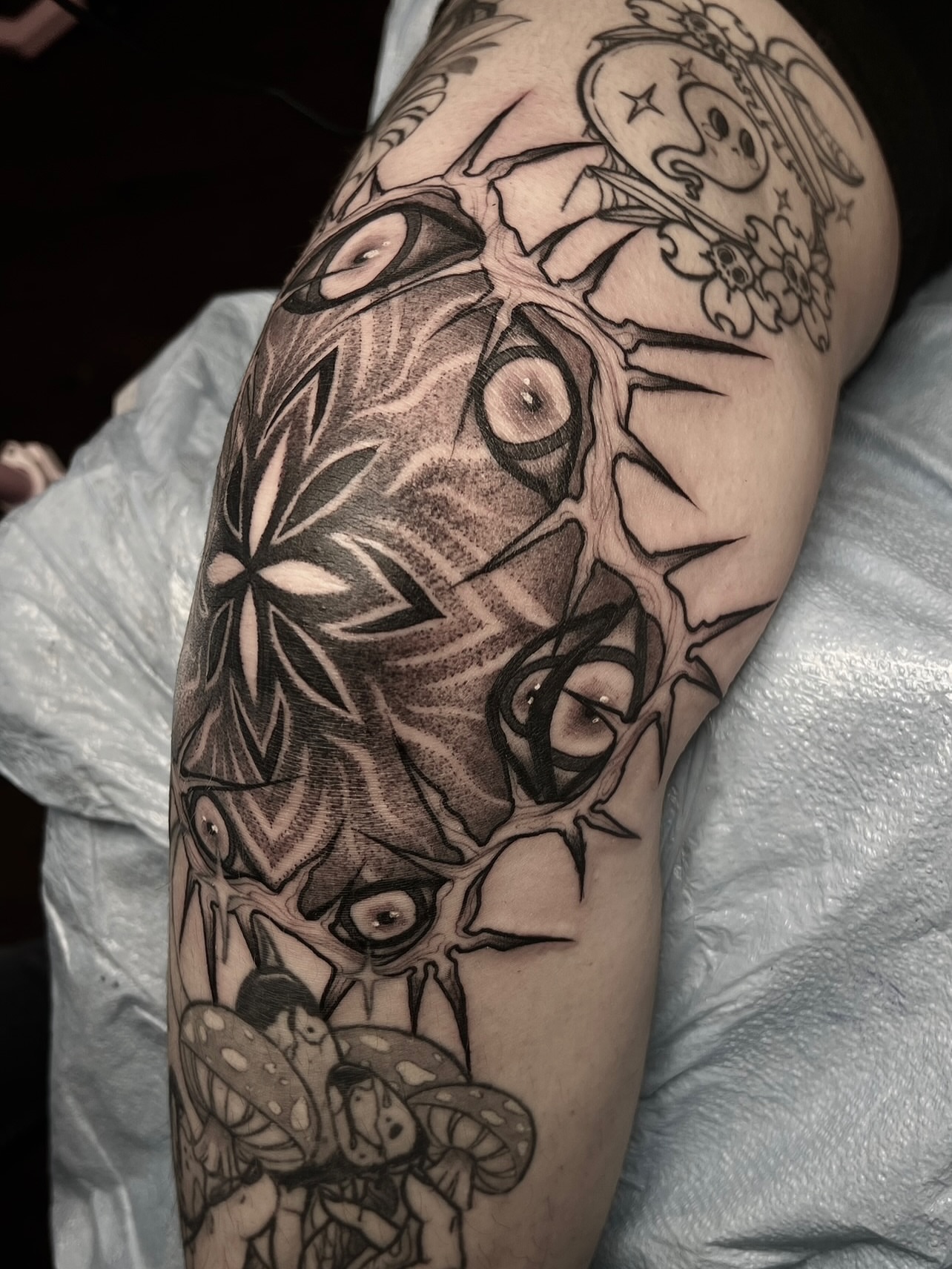 Abstract nature geometric tattoo on the forearm by ༒ boniandi༒