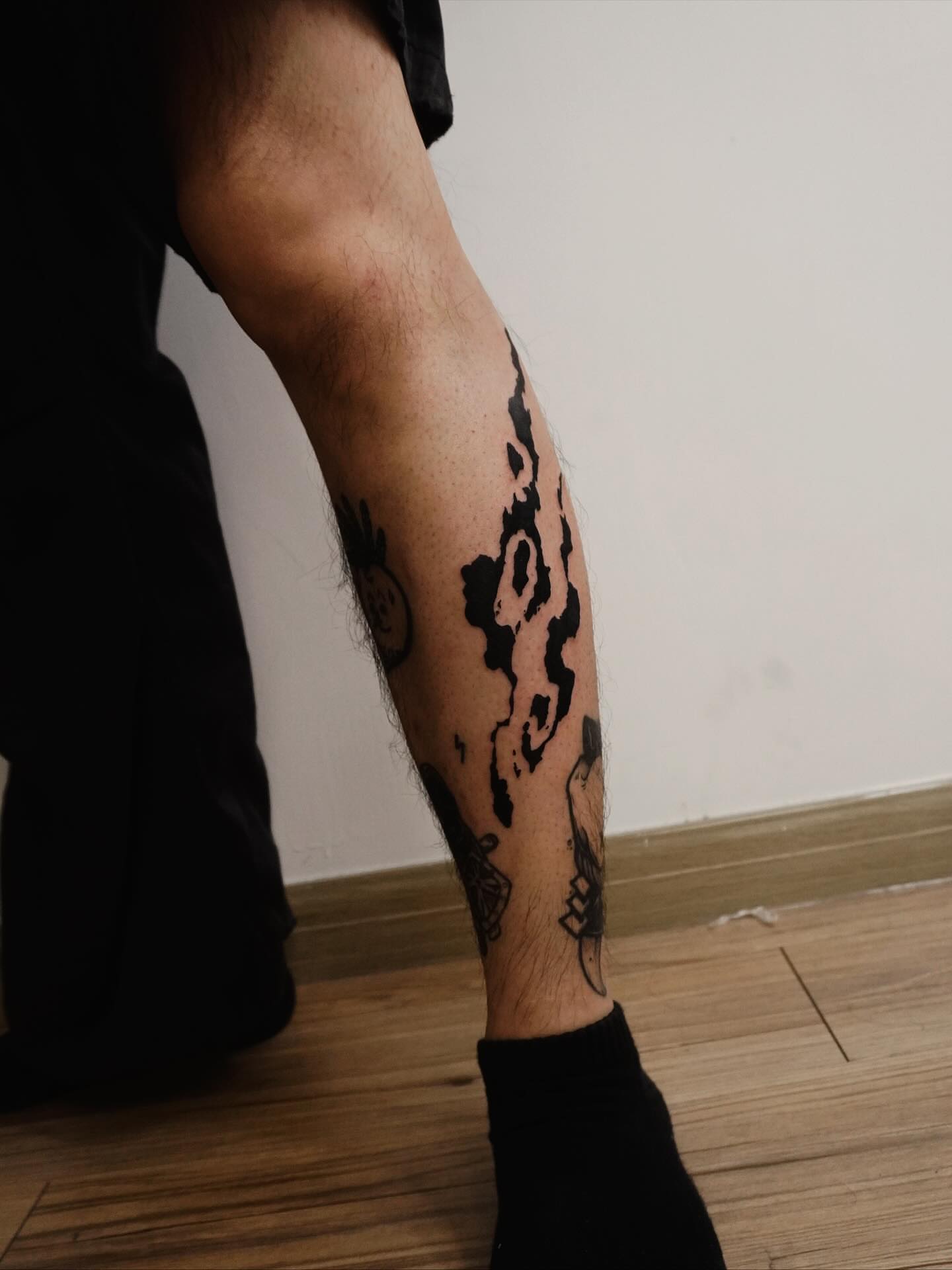 Tattoo by @mung_tattoo — black_and_grey